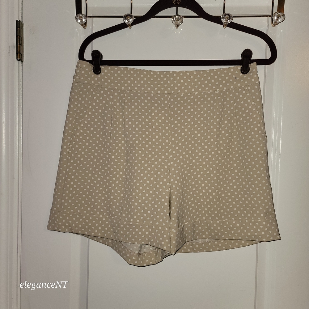 NY & Co Women's Tan and White  Polka Dot Short Pant Sz: 12